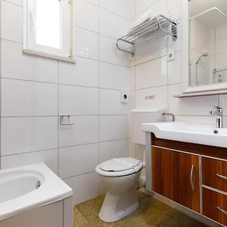 Apartment In Stobrec